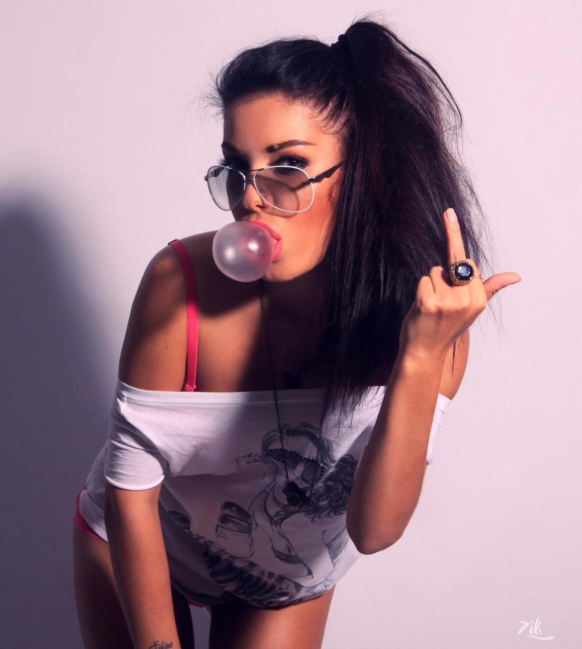 Sassy girls in Ezhou