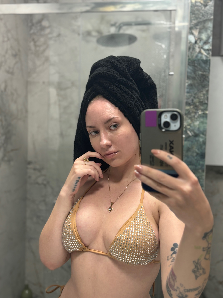 Nude girl KateV in Ezhou