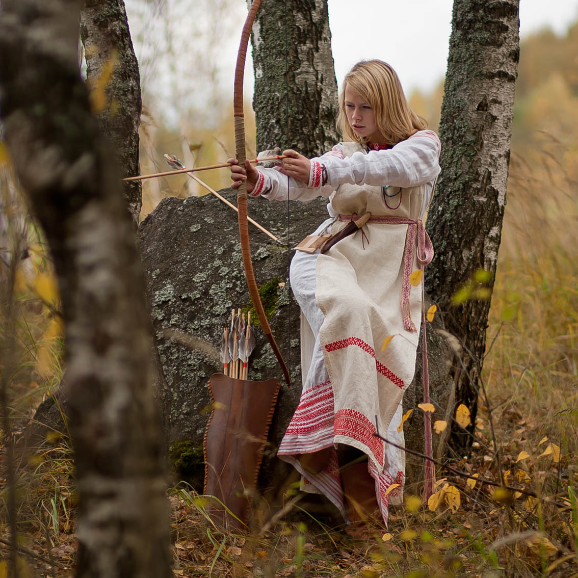 Sexy photo Girls in Slavic costumes in Ezhou
