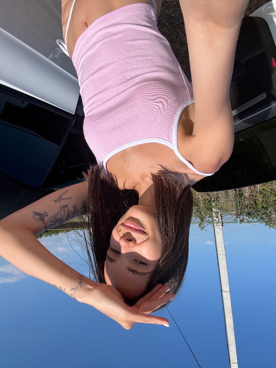 Sexy model Tina in Ezhou